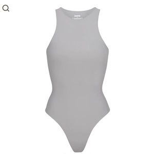 NWT SKIMS FITS EVERYBODY HIGH NECK BODYSUIT